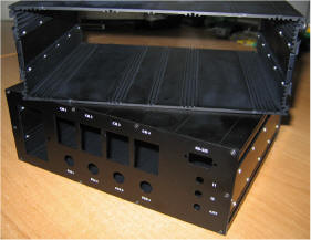 Kontenery panelowe DIN43700